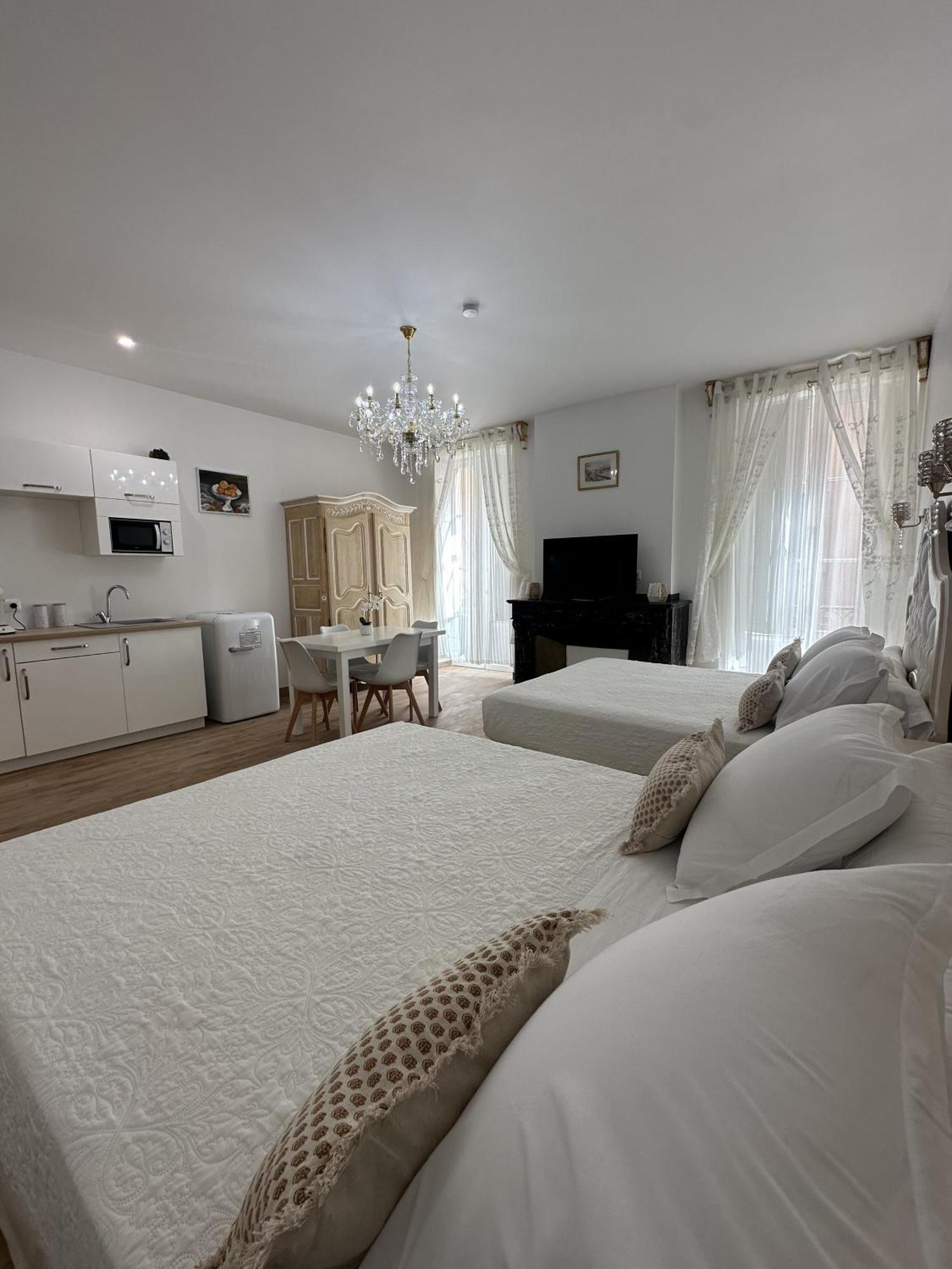 Studio Familial Du Cloitre Narbonne Dış mekan fotoğraf